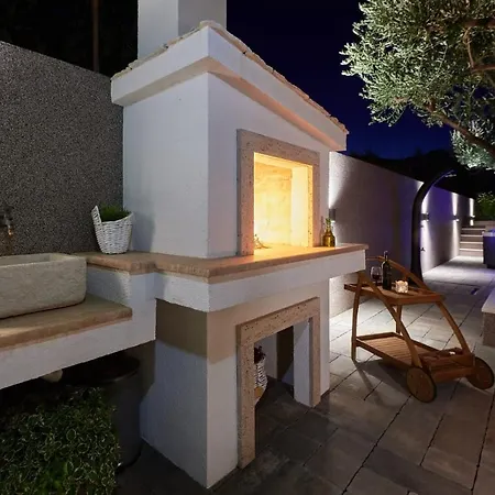 Villa Demonta *