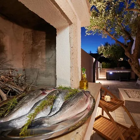 Demonta * Τρογκίρ